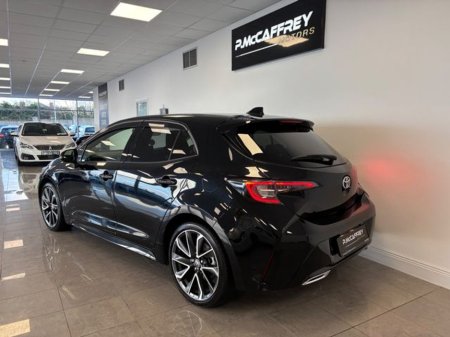 2022 Toyota Corolla 1.8 Hybrid Luna Sport Hatchback €23,850 thumbnail