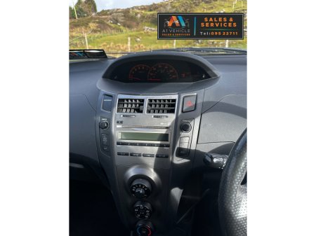 2010 Toyota Yaris 1.4 D-4D TR 5DR €2,900 thumbnail