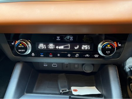 2024 Mitsubishi Outlander - thumbnail 24