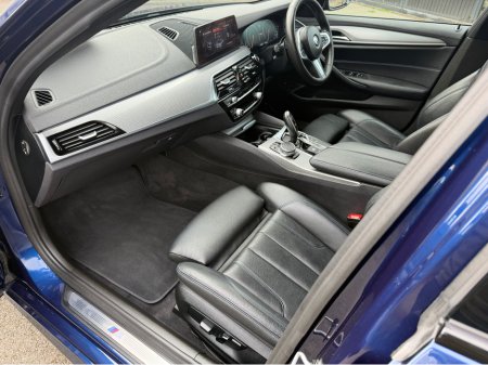 2019 BMW 5 Series - thumbnail 8