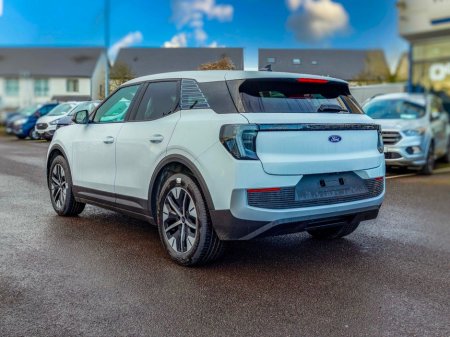 2026 Ford Explorer Select/Premium - 0% Interest, Free Home Charger, 5 Years service plan, 8 Years battery warranty thumbnail