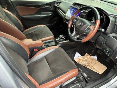 2017 Honda Fit 1.5i Petrol Hybrid L Automatic €13,500 thumbnail