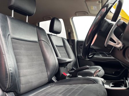 2015 Mitsubishi Outlander PHEV Intense+ €10,950 thumbnail