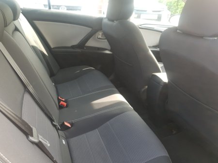 2017 Toyota Avensis 2.0 D-4D (143) Luna Navi €10,950