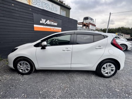 2021 Toyota Aqua - thumbnail 8