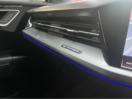 2024 Audi Q4 e-tron €39950! 2024 AUDI Q4 E-TRON SPORTBACK ELECTRIC AUTOMATIC / CRUISE CONTROL / 360° PARKING CAMERA / HEATED SEATS / APPLE CARPLAY / PADDLE SHIFTERS / AMBIENT LIGHTS €39,950 thumbnail