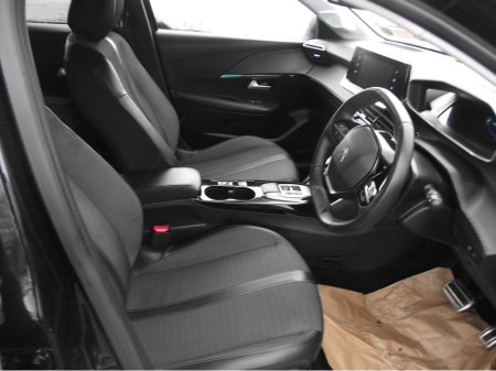 2023 Peugeot 208 EV 50KWH  AUTO  ALLURE PACK 136PS  5DR thumbnail