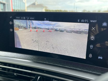 2025 Peugeot 5008 - thumbnail 15