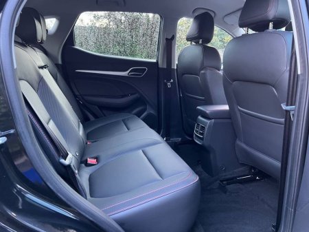 2024 MG ZS TROPHY CONNECT EV // AS NEW CAR // 3, 000 MILES // ADAPTIVE CRUISE CONTROL // DIGITAL CLUSTER €22,900 thumbnail