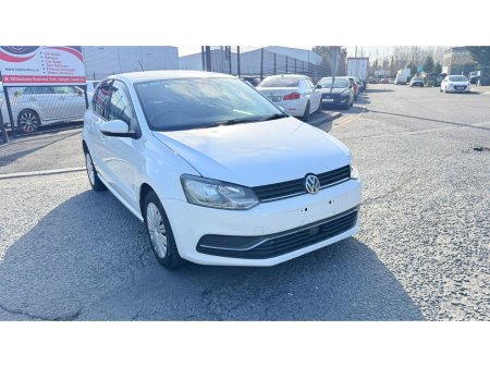 2015 Volkswagen Polo - thumbnail 1