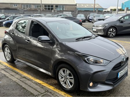 2023 Toyota Yaris - thumbnail 7