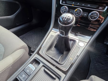 2016 Volkswagen Golf - thumbnail 18