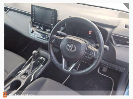 2022 Toyota Corolla 1.8 Hybrid Luna Saloon €23,450 thumbnail