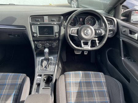 2015 Volkswagen Golf - thumbnail 17