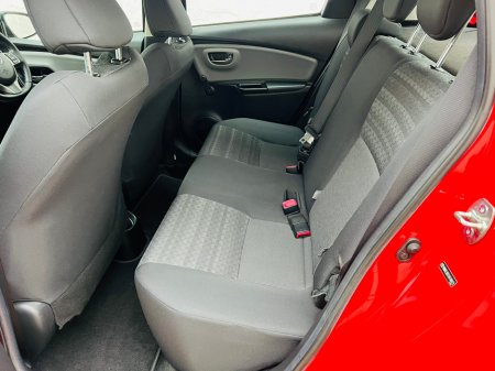 2016 Toyota Yaris  €9,950