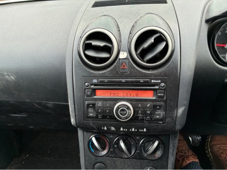 2009 Nissan Qashqai 1.6 SE €1,750 thumbnail