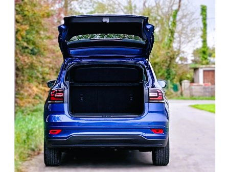 2023 Volkswagen T-Cross R-LINE 1.0 TSI MANUAL 6SPEED FWD 110 110HP 5 €26,000 thumbnail