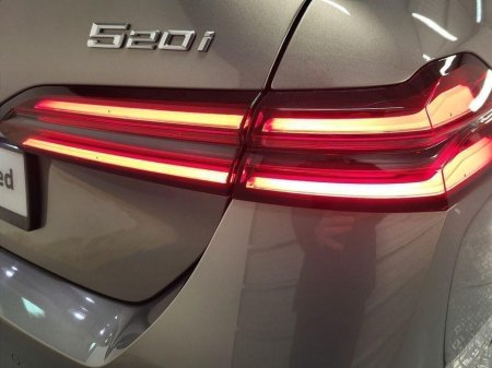 2024 BMW 5 Series - thumbnail 19