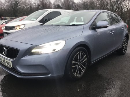 2016 Volvo V40 2.0 D2 Momentum 120BHP 5DR €14,900