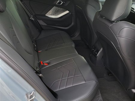 2026 BMW 1 Series - thumbnail 5