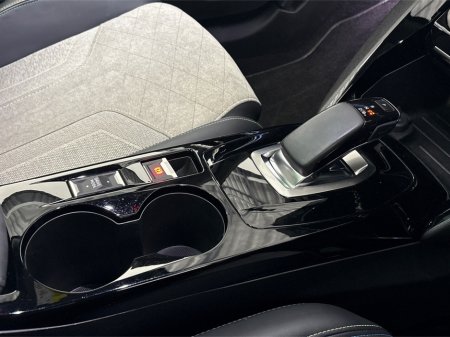 2020 Peugeot 2008 GT 136BHP**PANORAMIC SUNROOF**KEYLESS START**DIGITAL DASH**MULTIFUNCTIONAL STEERING WHEEL**AMBIENT LIGHTING**REVERSE CAMERA**HALF LEATHER INTERIOR**DRIVE MODES**BLUETOOTH** €15,995 thumbnail