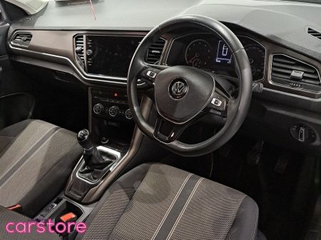 2018 Volkswagen T-Roc 1.0 TSI 115bhp Design €19,890 thumbnail