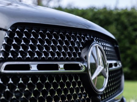 2026 Mercedes-Benz GLE Class - thumbnail 9