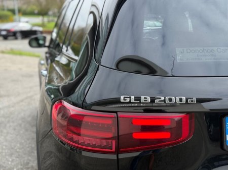 2025 Mercedes-Benz GLB - thumbnail 13