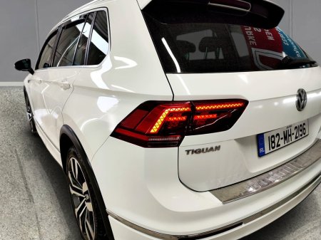 2018 Volkswagen Tiguan 2.0 TDI R-LINE 4MOTION €28,750 thumbnail