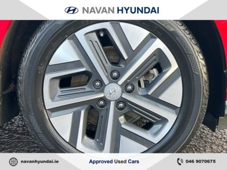 2022 Hyundai Kona EV Premium 64 kWh €21,850 thumbnail