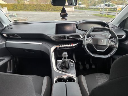 2019 Peugeot 3008 - thumbnail 6