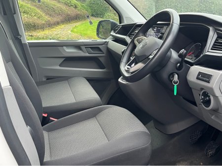 2024 Volkswagen Transporter T28 STARTLINE TDI P/V €25,950 thumbnail