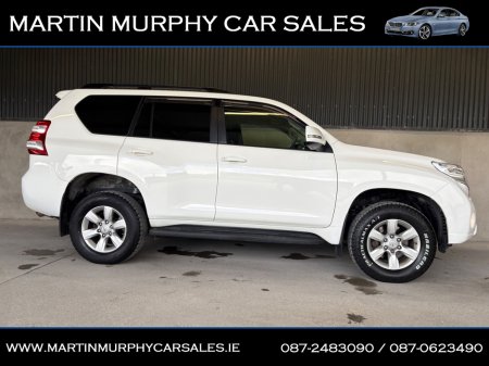 2016 Toyota Landcruiser - thumbnail 2