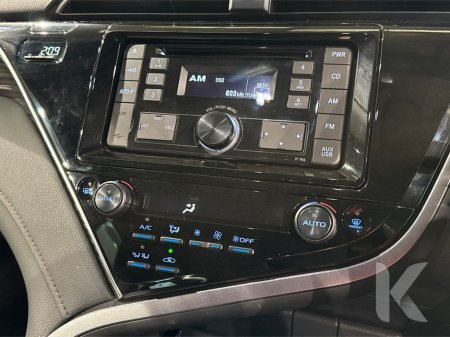 2018 Toyota Camry - thumbnail 22