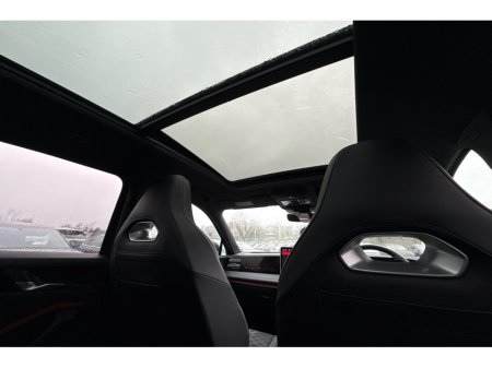 2025 Volkswagen Tiguan R-LINE TDI S-A DSG €56,900 thumbnail