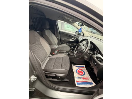 2020 Opel Astra - thumbnail 4