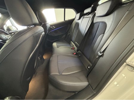 2019 BMW 1 Series - thumbnail 11