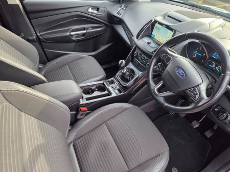 2017 Ford Kuga - thumbnail 12