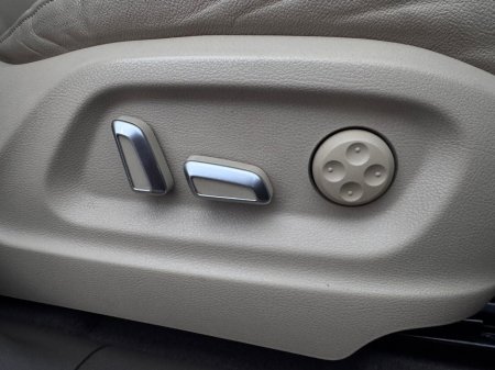 2016 Audi Q5 2.0 TDI 190 Q S-TRONIC SE AUTO 4DR €18,800 thumbnail