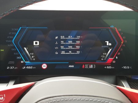 2025 BMW M5 Saloon thumbnail