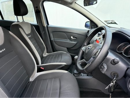 2018 Dacia Sandero STEPWAY ALTERNATIVE 1. 1.5 DCI 90 €9,950 thumbnail