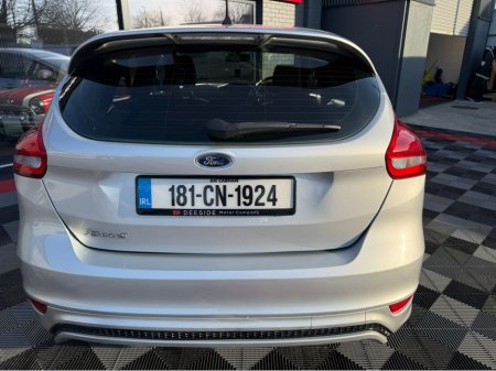 2018 Ford Focus - thumbnail 17