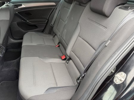 2014 Volkswagen Golf - thumbnail 10