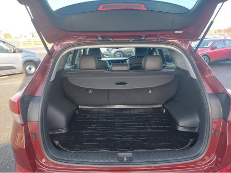 2016 Hyundai Tucson 1.7 PREMIUM BLD 116PS 5 5DR €10,950 thumbnail