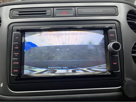 2016 Volkswagen Tiguan €16950 2016 VOLKSWAGEN TIGUAN LOUNGE EDITION 1.4 AUTOMATIC / REVERSE CAMERA / CRUISE CONTROL AND MORE €16,950 thumbnail