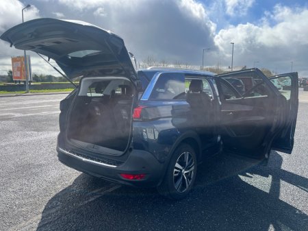 2019 Peugeot 5008 - thumbnail 8