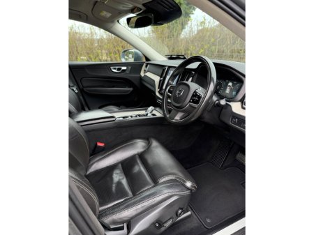 2020 Volvo XC60 - thumbnail 14