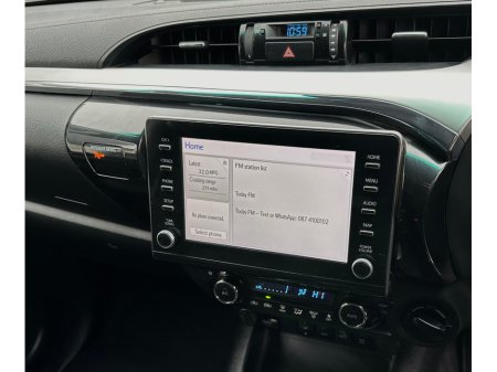 2021 Toyota Hilux - thumbnail 8