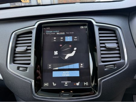 2021 Volvo XC90 2.0D B5 AWD MOMENTUM 5DR AUTO 7 SEAT €48,950 thumbnail