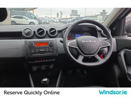 2024 Dacia Duster - view 3